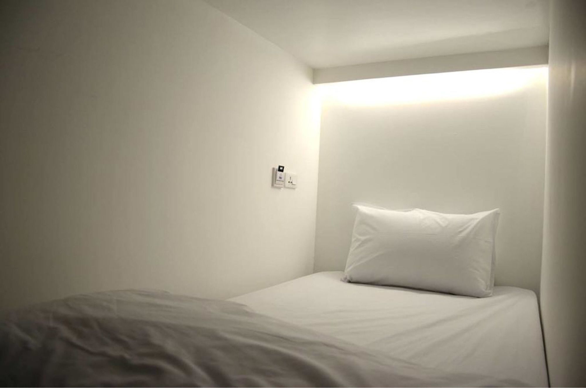 3 Howw Hostel At Sukhumvit 21 Bangkok Exterior foto